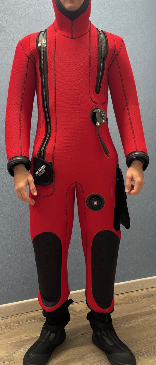 MUTA STAGNA "PARISI" SPELEO IN NEOPRENE MICROCELLULARE CERNIERA GIRO COLLO