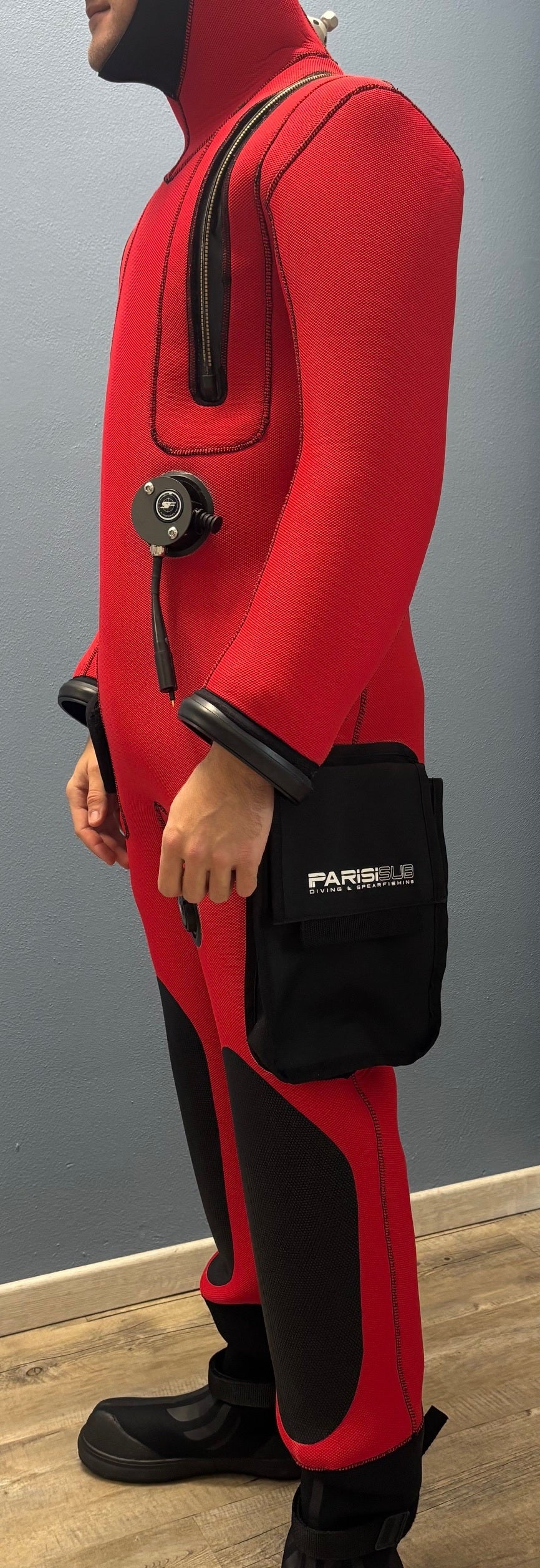 MUTA STAGNA "PARISI" SPELEO IN NEOPRENE MICROCELLULARE CERNIERA GIRO COLLO