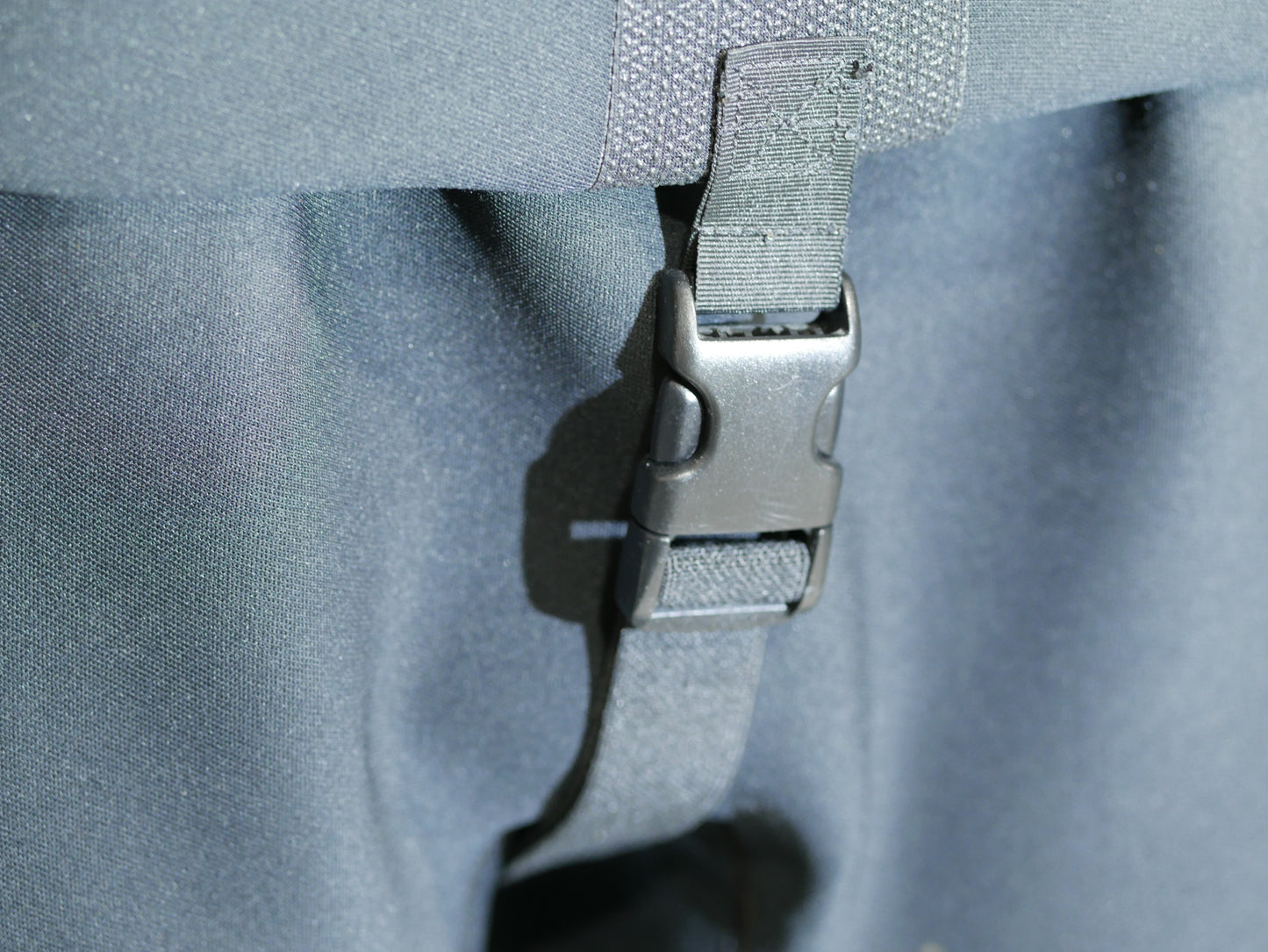 MUTA STAGNA "PARISI" AUTOVESTENTE IN NEOPRENE IPERCOMPRESSO CON CAPPUCCIO