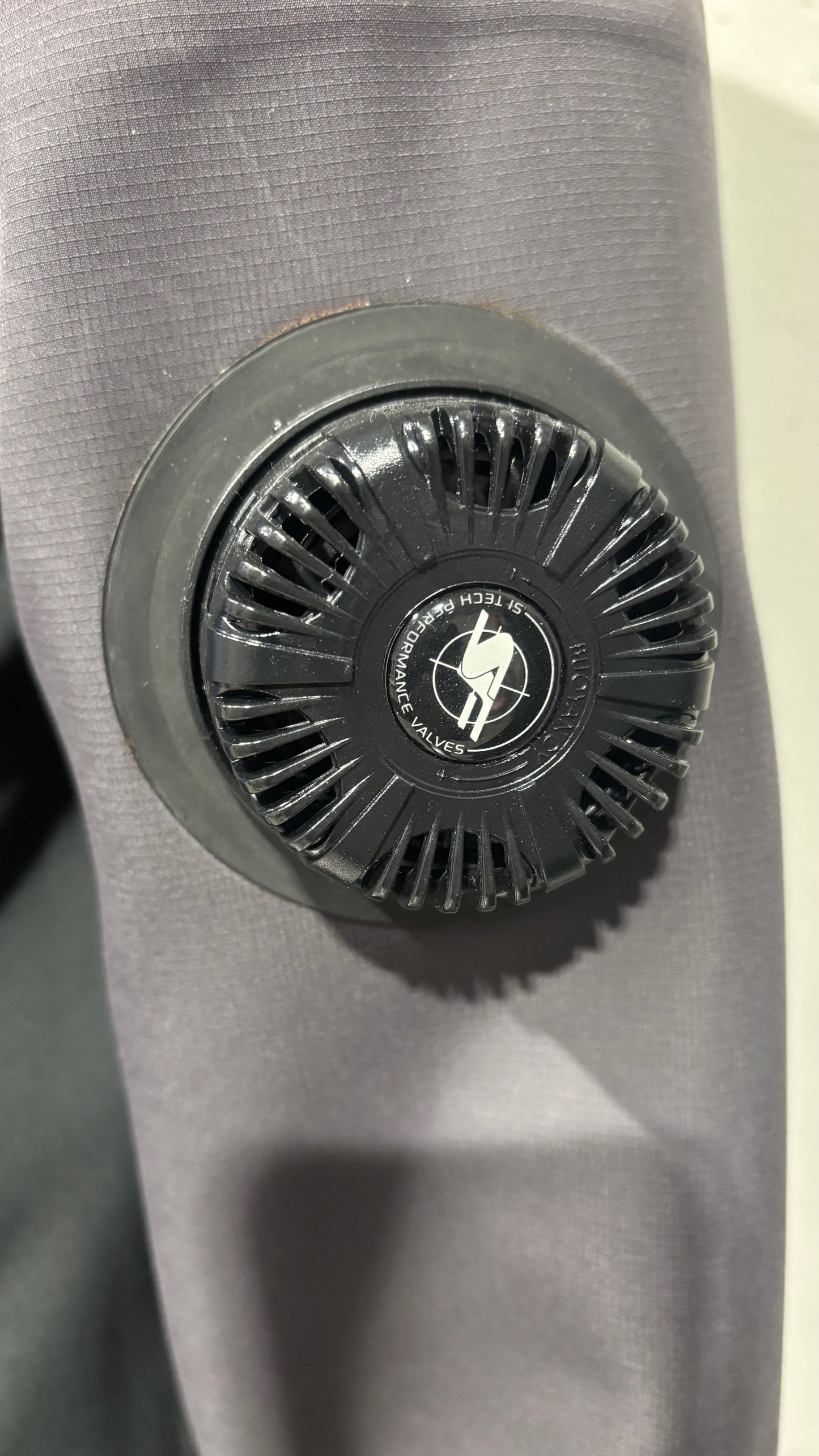 MUTA STAGNA "PARISI" AUTOVESTENTE IN TRILAMINATO P400